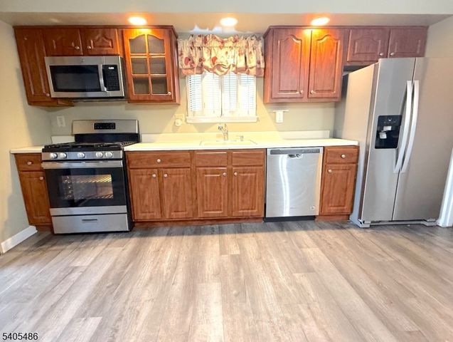 237 Kingsberry Dr 237, Franklin Twp., NJ 08873