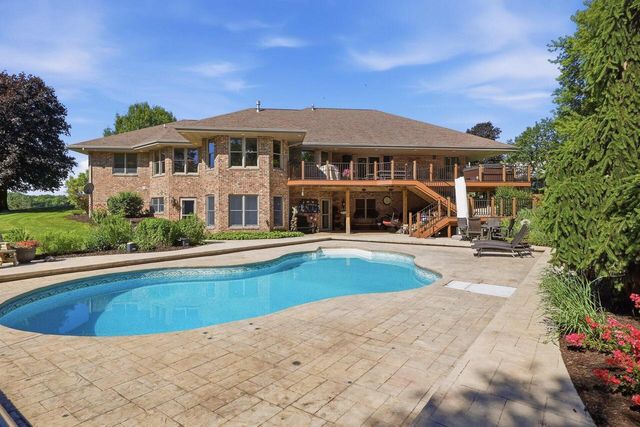 9325 E Six Corners ROAD, Milton, WI 53563
