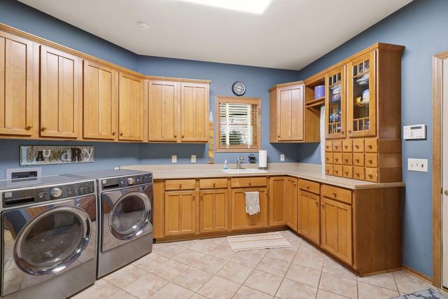 9325 E Six Corners ROAD, Milton, WI 53563