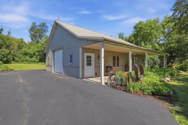 9325 E Six Corners ROAD, Milton, WI 53563