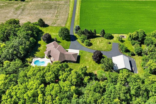 9325 E Six Corners ROAD, Milton, WI 53563