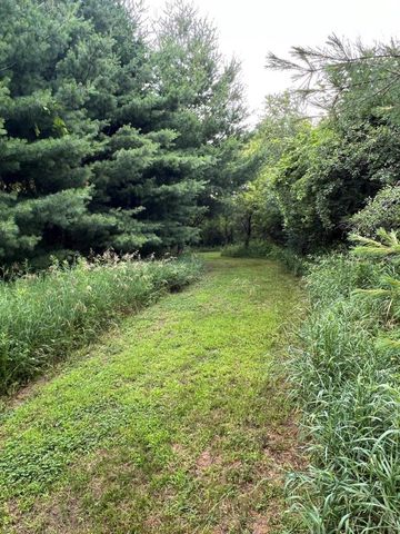 9325 E Six Corners ROAD, Milton, WI 53563
