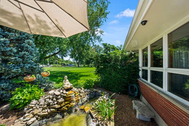 905 River Terrace Drive, Johnsburg, IL 60051