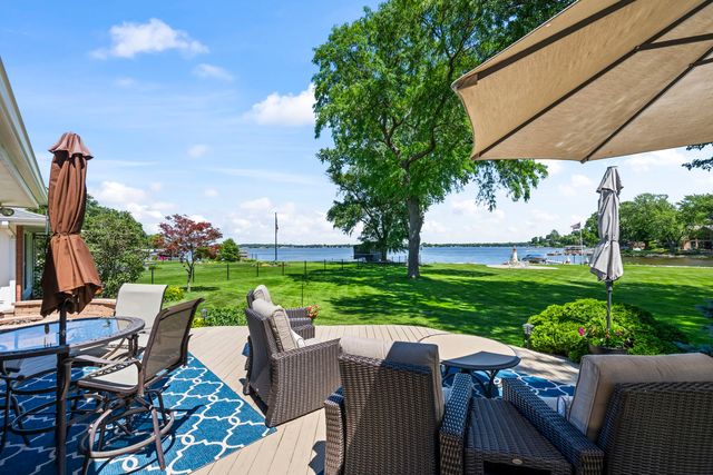 905 River Terrace Drive, Johnsburg, IL 60051