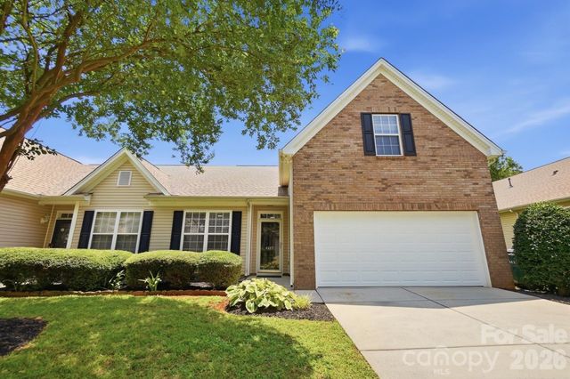 4427 Glenlea Commons Drive, Charlotte, NC 28216