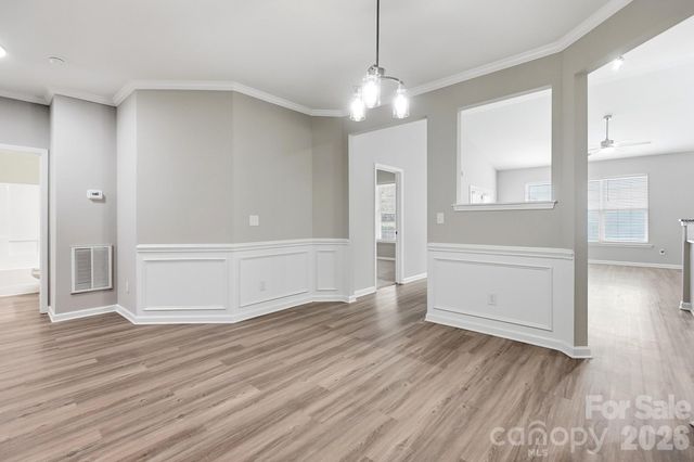 4427 Glenlea Commons Drive, Charlotte, NC 28216
