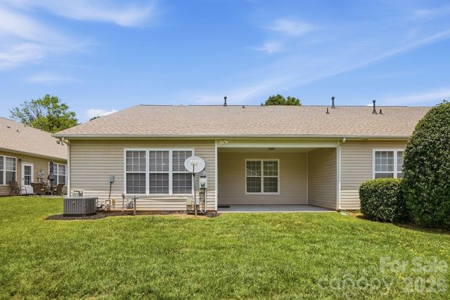 4427 Glenlea Commons Drive, Charlotte, NC 28216