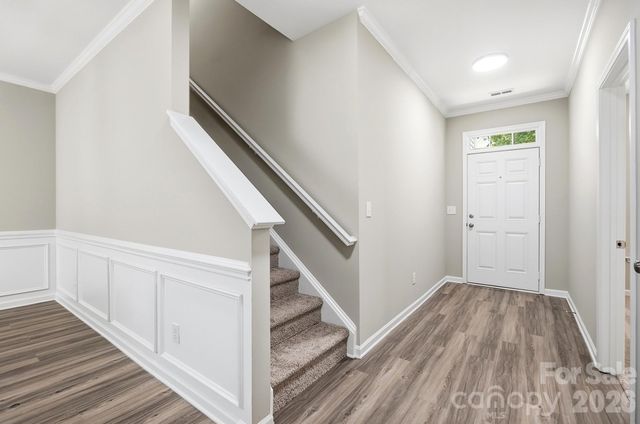 4427 Glenlea Commons Drive, Charlotte, NC 28216