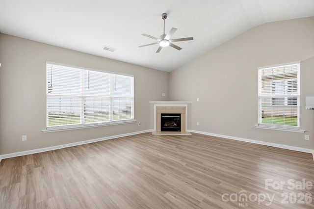 4427 Glenlea Commons Drive, Charlotte, NC 28216