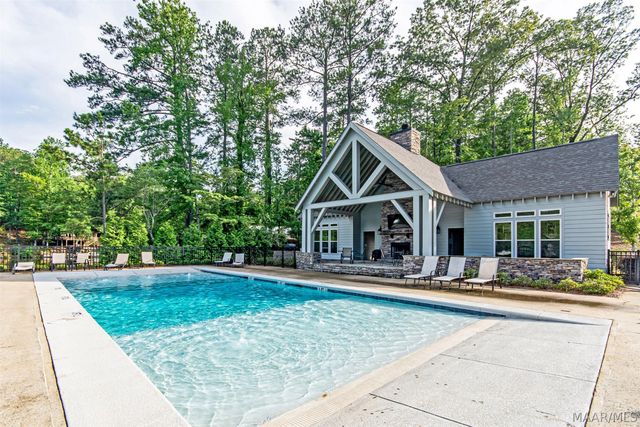 137 Williamson Trace, Tallassee, AL 36078