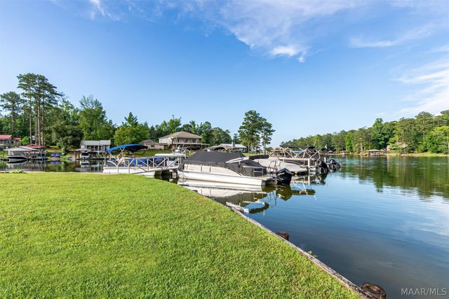 137 Williamson Trace, Tallassee, AL 36078