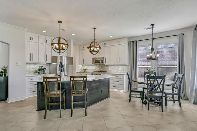 1117 Richards Drive, Friendswood, TX 77546