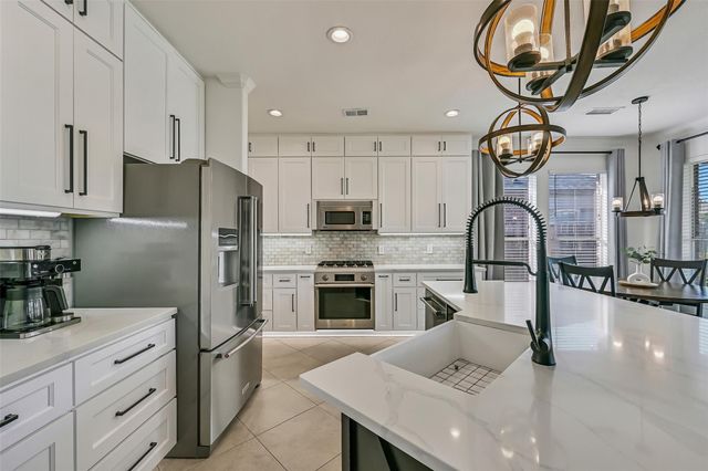 1117 Richards Drive, Friendswood, TX 77546