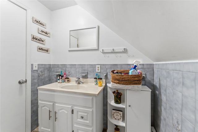 78 Eddy Street, Cranston, RI 02920