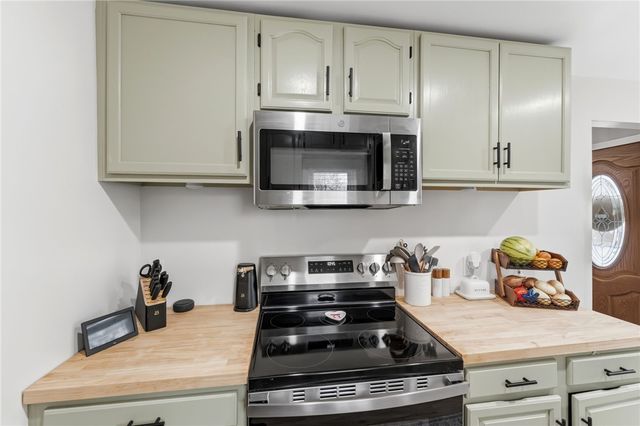 78 Eddy Street, Cranston, RI 02920