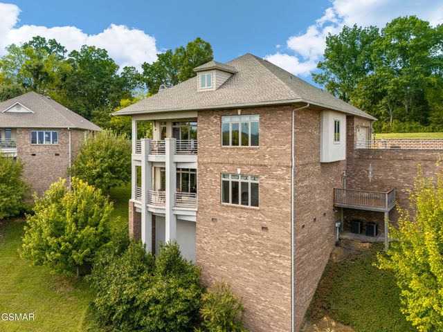 206 Timberlodge Lane, Sevierville, TN 37862