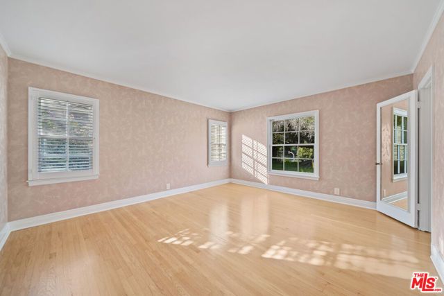 109 Homewood Road, Los Angeles, CA 90049