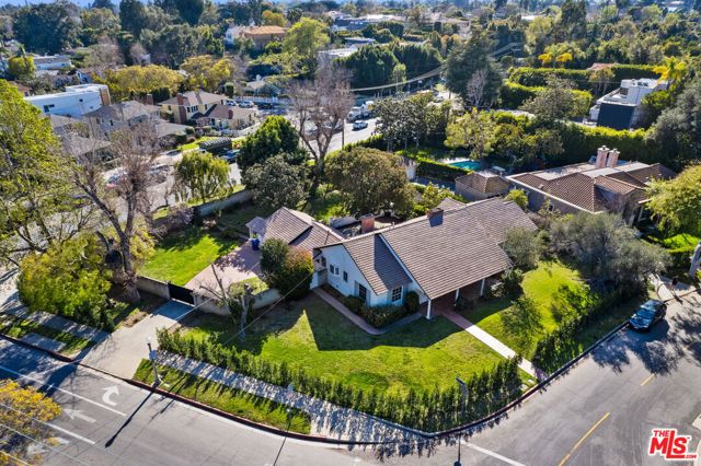 109 Homewood Road, Los Angeles, CA 90049
