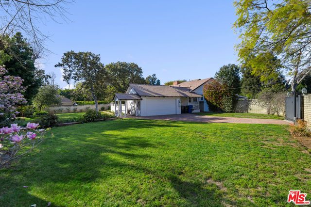 109 Homewood Road, Los Angeles, CA 90049