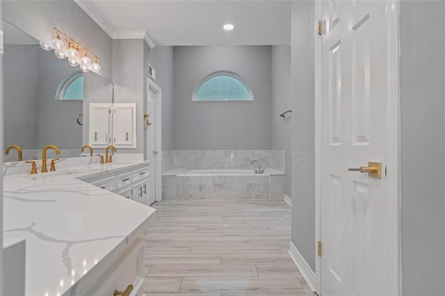 1806 Quiet Country Court, Kingwood, TX 77345