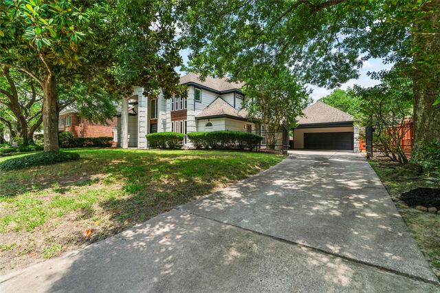 1806 Quiet Country Court, Kingwood, TX 77345