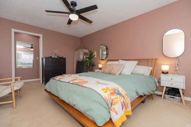 12900 Red Gate Rd, Evansville, IN 47725