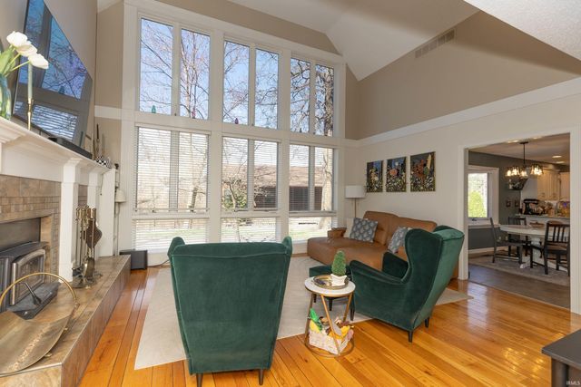 12900 Red Gate Rd, Evansville, IN 47725