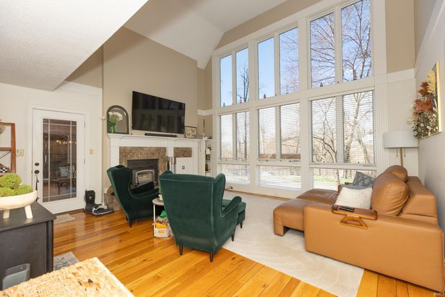 12900 Red Gate Rd, Evansville, IN 47725