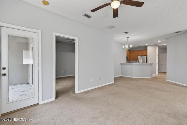 12301 KERNAN FOREST Boulevard 302, Jacksonville, FL 32225