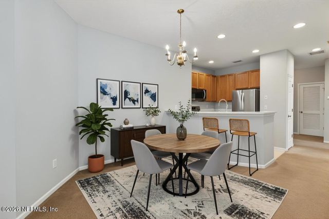 12301 KERNAN FOREST Boulevard 302, Jacksonville, FL 32225