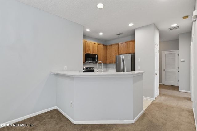 12301 KERNAN FOREST Boulevard 302, Jacksonville, FL 32225