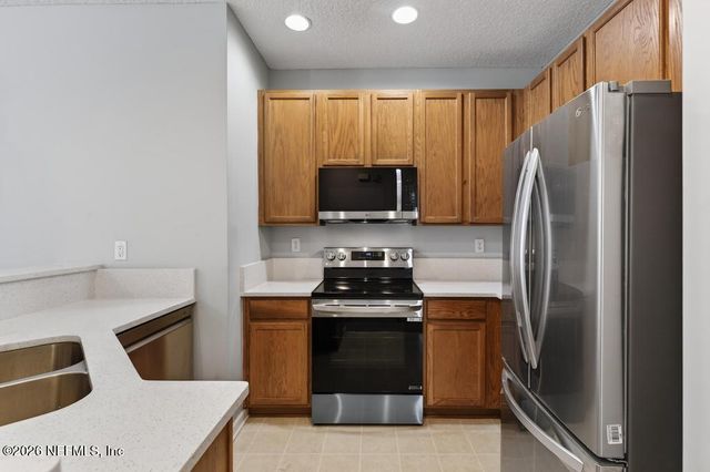 12301 KERNAN FOREST Boulevard 302, Jacksonville, FL 32225