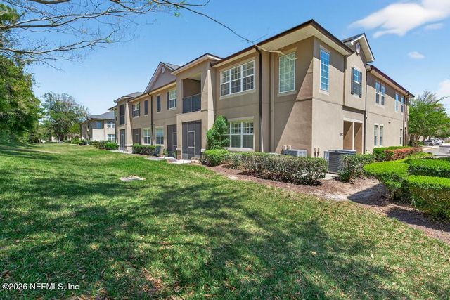12301 KERNAN FOREST Boulevard 302, Jacksonville, FL 32225