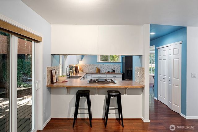 12568 Spohn Road NE, Poulsbo, WA 98370