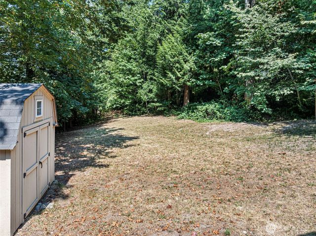 12568 Spohn Road NE, Poulsbo, WA 98370