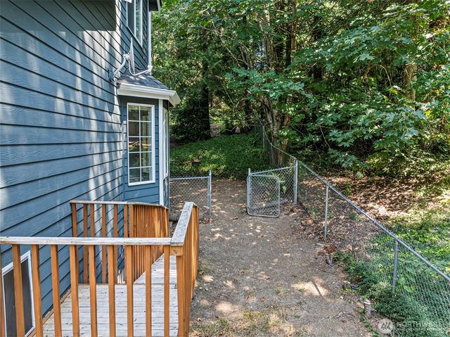 12568 Spohn Road NE, Poulsbo, WA 98370
