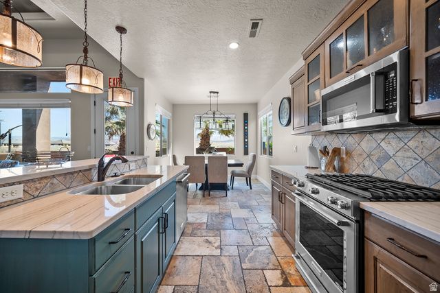 3177 S 4900 W, Hurricane, UT 84737