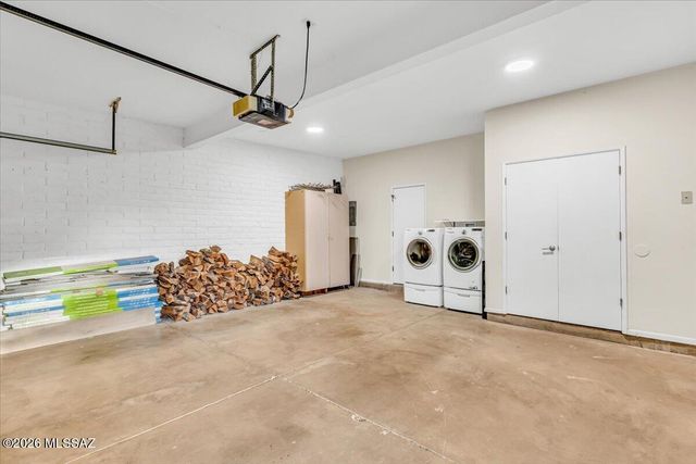 5833 N Placita Del Baron, Tucson, AZ 85718