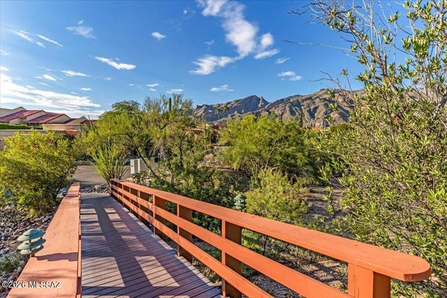 5833 N Placita Del Baron, Tucson, AZ 85718
