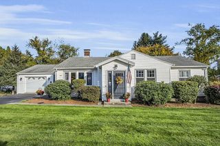 427 Massasoit Rd, Worcester, MA 01604