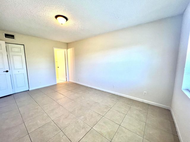 120 Sparrow Drive Apt 302, Royal Palm Beach, FL 33411