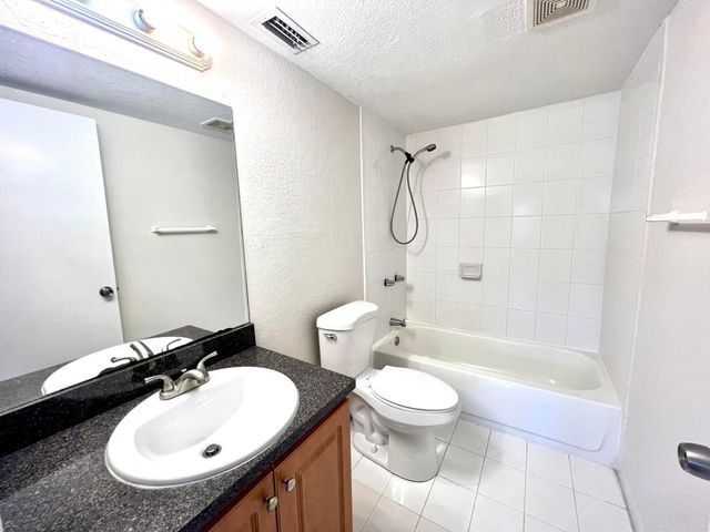 120 Sparrow Drive Apt 302, Royal Palm Beach, FL 33411