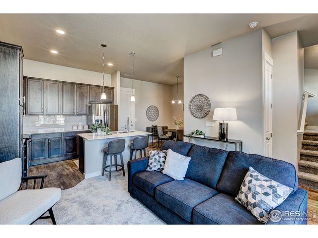 420 High Point Dr C-102, Longmont, CO 80504