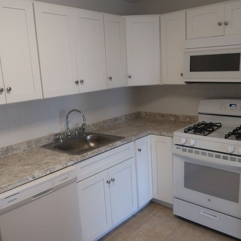 1 Pond 4F, Winthrop, MA 02152