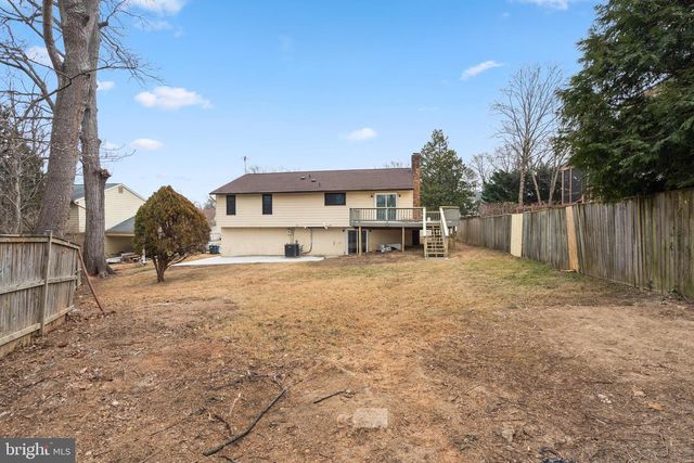 2146 WOODFORD RD, Vienna, VA 22182