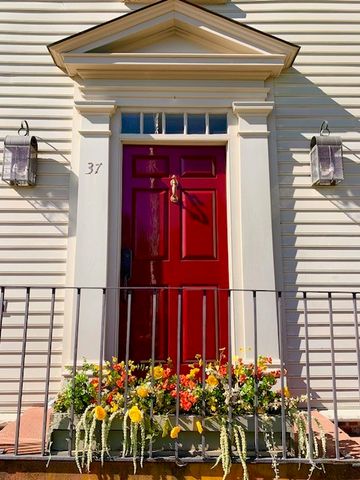 37 Marsh Street, Newport, RI 02840