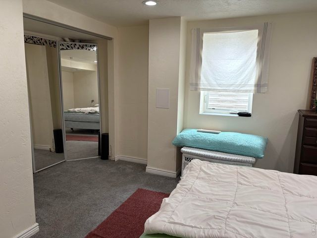 420 Duke Ln, Fort Collins, CO 80525