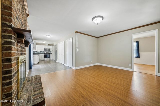 3316 Chalmers Drive, Wilmington, NC 28409