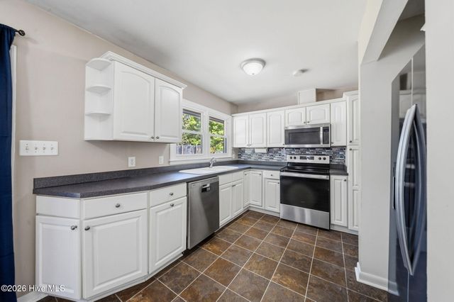 3316 Chalmers Drive, Wilmington, NC 28409