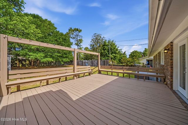 3316 Chalmers Drive, Wilmington, NC 28409